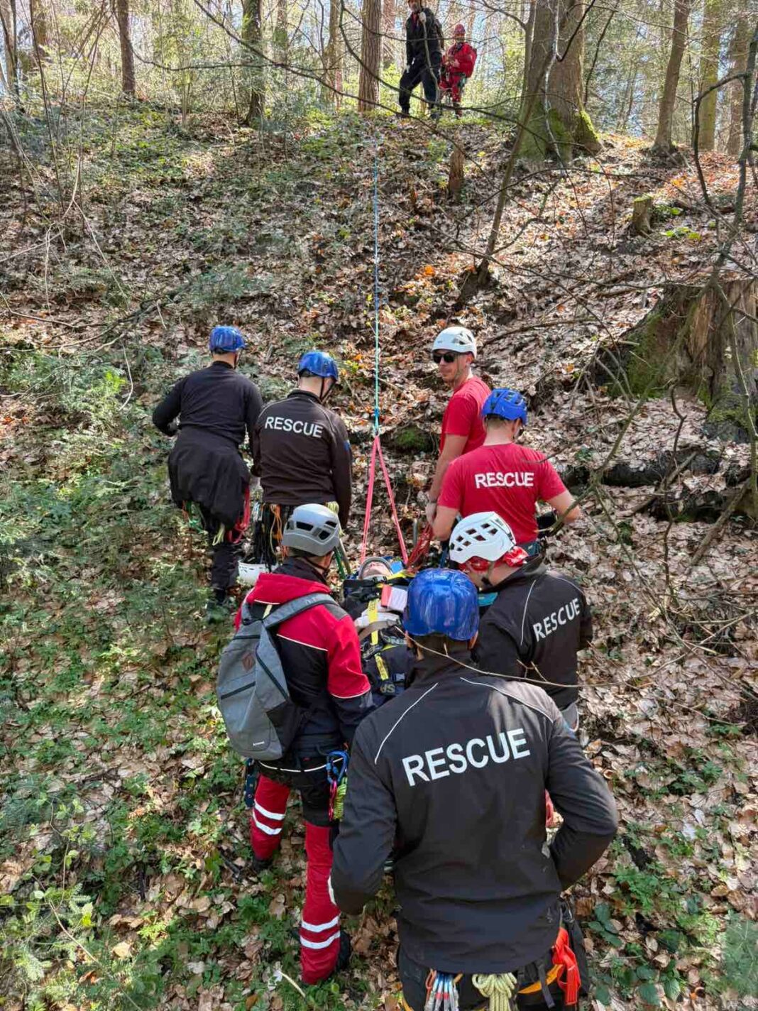 Održan BLS kurs za gorske spasioce: U fokusu spašavanje života u najtežim terenskim uslovima Održan BLS kurs za gorske spasioce: U fokusu spašavanje života u najtežim terenskim uslovima