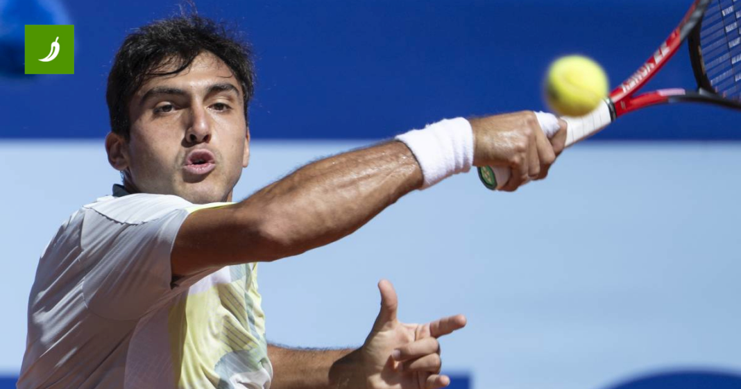 Otac mu je donio SP Maradoni i trenirao ga je Ćiro. On je sada u prvom ATP finalu Otac mu je donio SP Maradoni i trenirao ga je Ćiro. On je sada u prvom ATP finalu