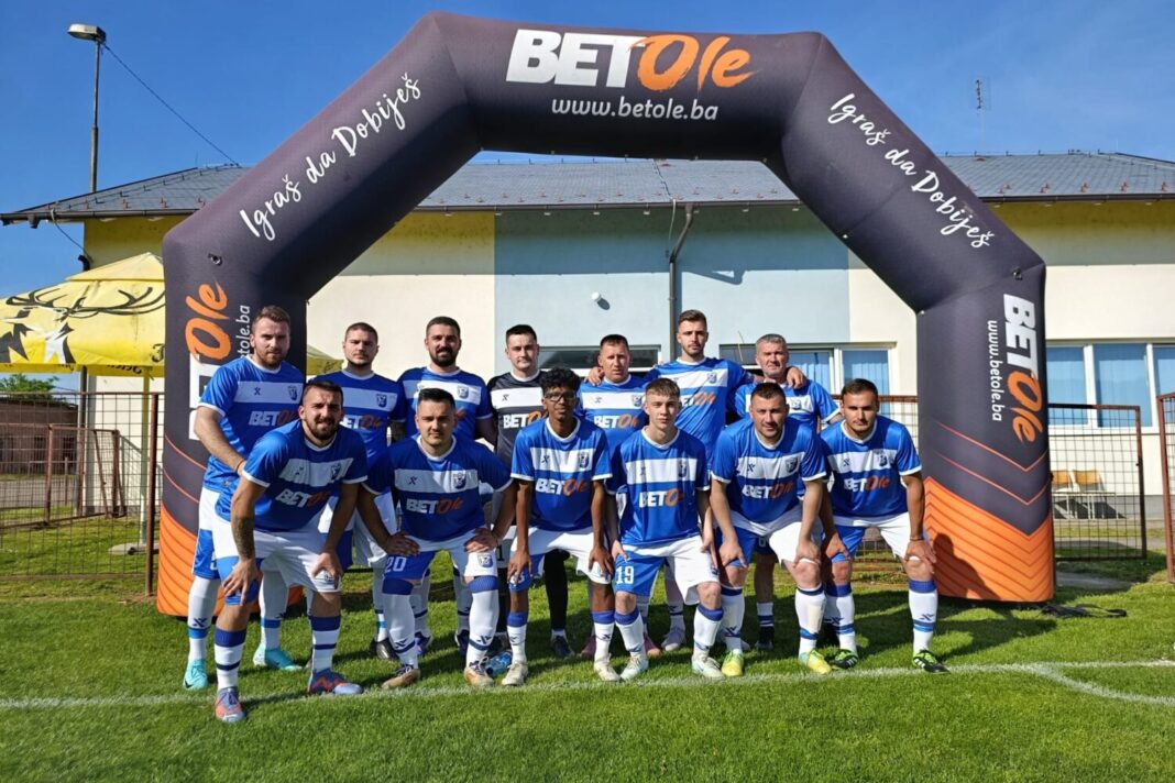 PROMO/ BetOle nastavlja misiju podrške bh. sportu: FK Skugrić pod pokroviteljstvom novog sponzora slavio važnu pobjedu PROMO/ BetOle nastavlja misiju podrške bh. sportu: FK Skugrić pod pokroviteljstvom novog sponzora slavio važnu pobjedu