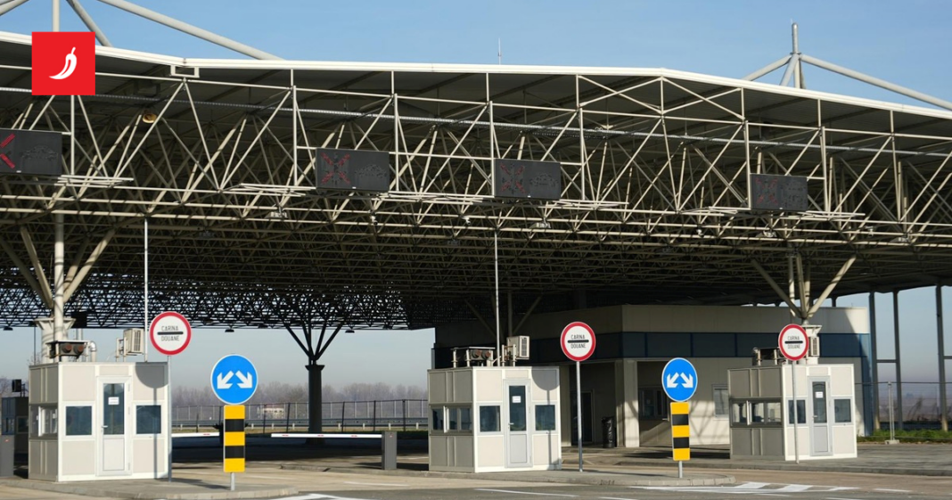 Policija BiH u kamionu s drvima policija našla 38 migranata. Htjeli su ući u Hrvatsku Policija BiH u kamionu s drvima policija našla 38 migranata. Htjeli su ući u Hrvatsku