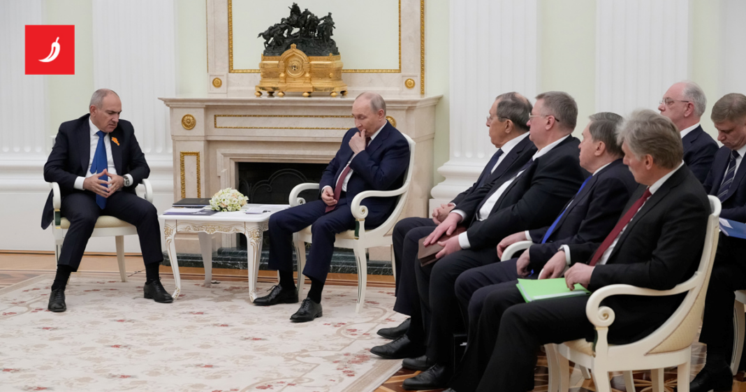 Putin pred armenskim premijerom: “Ulazak Armenije u EU jednostavno je nemoguć” Putin pred armenskim premijerom: "Ulazak Armenije u EU jednostavno je nemoguć"