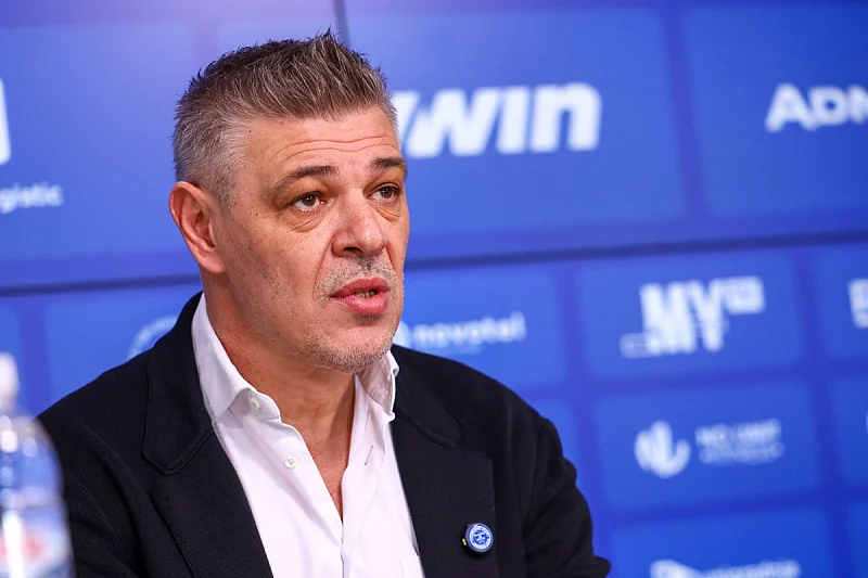 Savo Milošević: Sarajevo ima izuzetne pojedince, morat ćemo uraditi puno dobrih stvari za pozitivan rezultat Savo Milošević: Sarajevo ima izuzetne pojedince, morat ćemo uraditi puno dobrih stvari za pozitivan rezultat