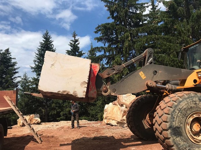 Slovenci preuzimaju Rudnike boksita Jajce: Ponuda 51,41 KM po dionici Slovenci preuzimaju Rudnike boksita Jajce: Ponuda 51,41 KM po dionici