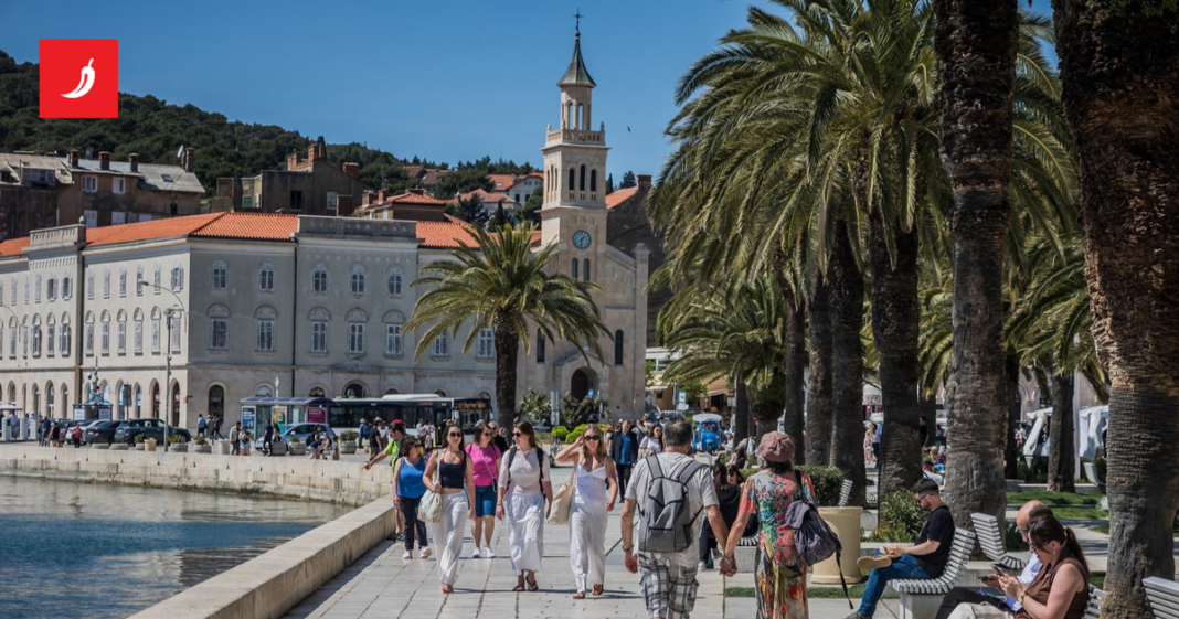 Split će na Rivi postaviti spomenik Ivanu Pavlu II. Split će na Rivi postaviti spomenik Ivanu Pavlu II.