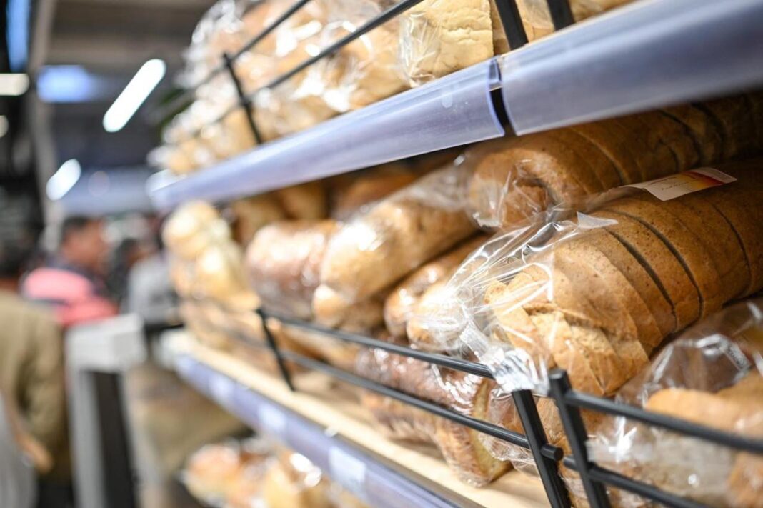 Staje se u kraj bahatim poslodavcima u FBiH? Vlada priprema paket, ograničava se cijena hljeba Staje se u kraj bahatim poslodavcima u FBiH? Vlada priprema paket, ograničava se cijena hljeba