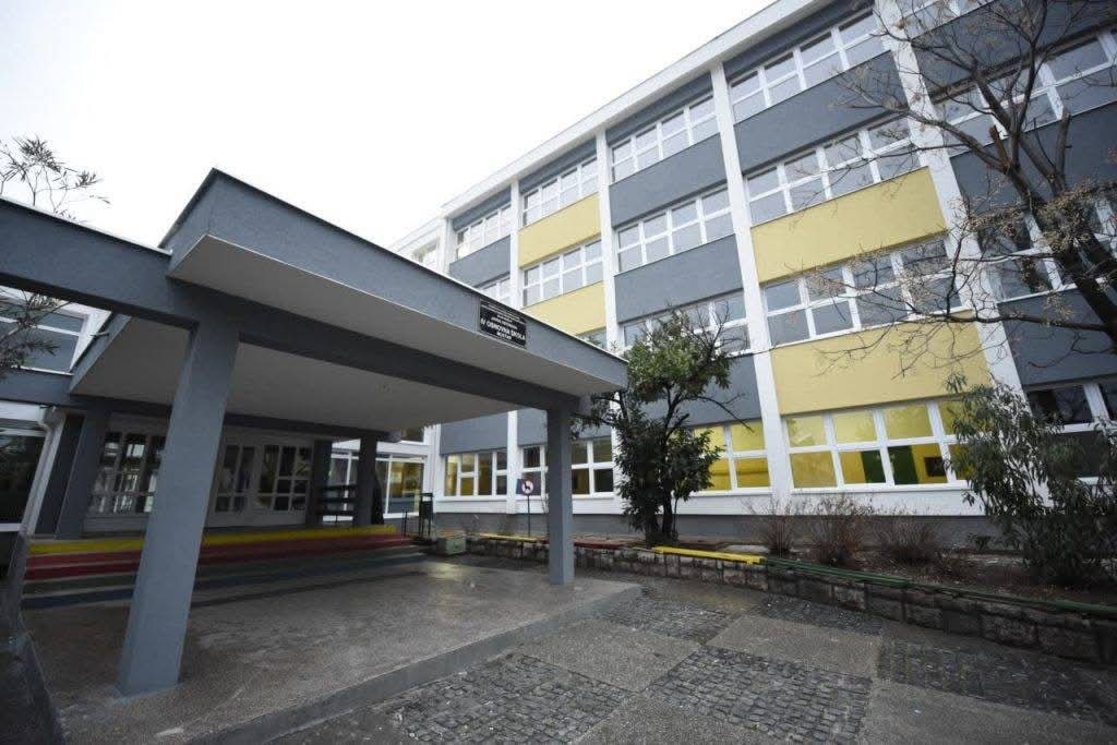 Teške optužbe iz Mostara: Roditelji tvrde da je sutkinja fizički napala upravu IV osnovne škole Teške optužbe iz Mostara: Roditelji tvrde da je sutkinja fizički napala upravu IV osnovne škole