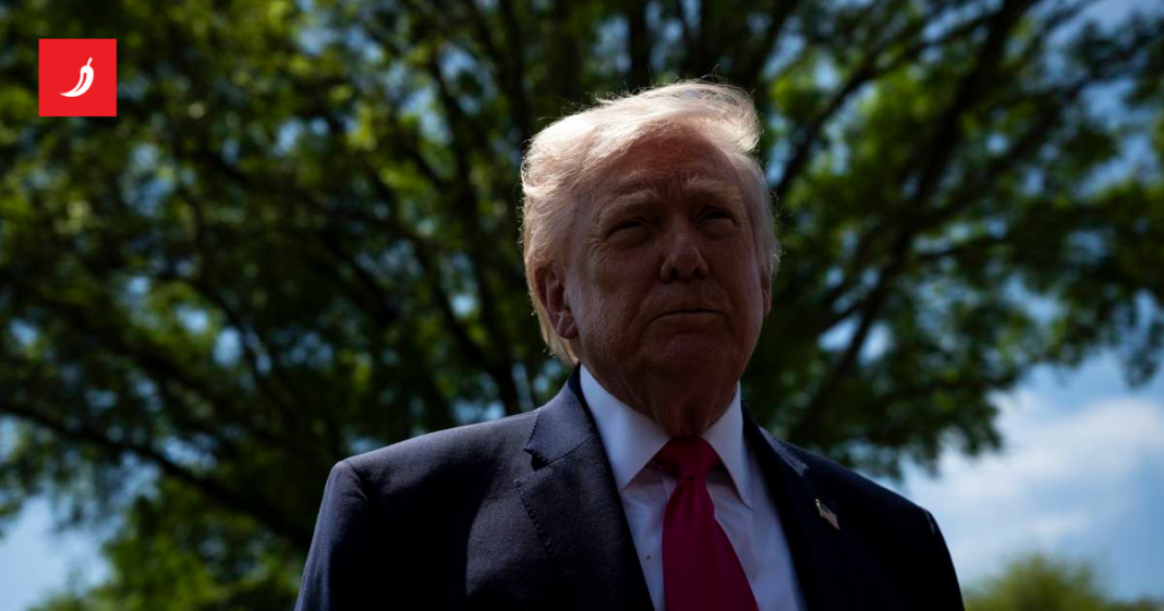 Trump: Pronašli smo zanimljive dokumente o NLO-ima Trump: Pronašli smo zanimljive dokumente o NLO-ima