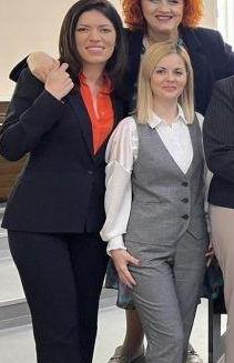 Uoči sjednice Predstavničkog doma Parlamenta BiH: Hoće li stranke Trojke pomoći da SNSD i HDZ dobiju članicu CIK-a? – Istraga .ba Uoči sjednice Predstavničkog doma Parlamenta BiH: Hoće li stranke Trojke pomoći da SNSD i HDZ dobiju članicu CIK-a? - Istraga .ba