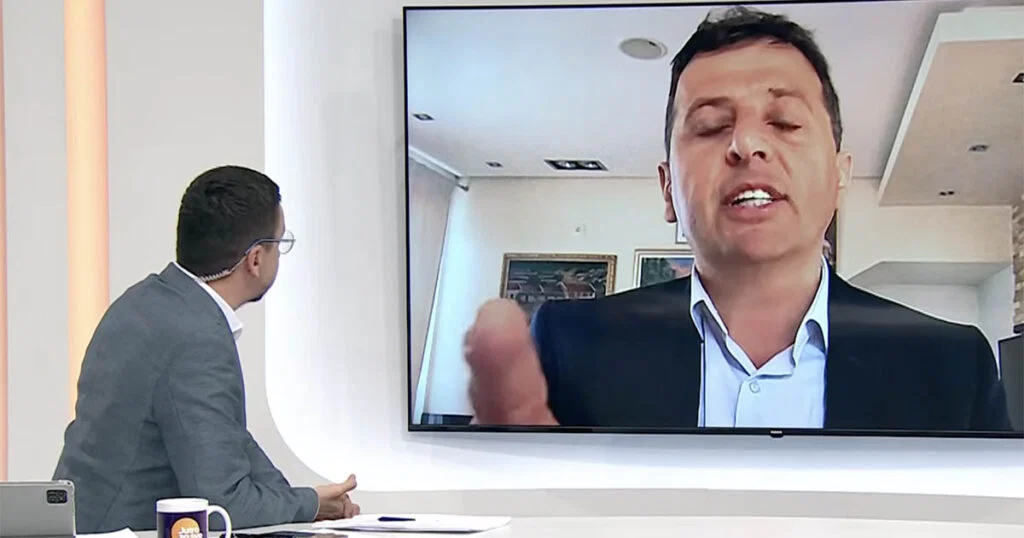 Vukanović galamio na novinara BHRT-a, iznerviralo ga pitanje o reprezentaciji BiH Vukanović galamio na novinara BHRT-a, iznerviralo ga pitanje o reprezentaciji BiH