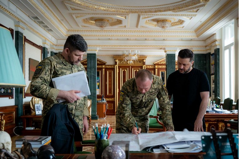 Zelenski ponudio primirje Rusiji Zelenski ponudio primirje Rusiji