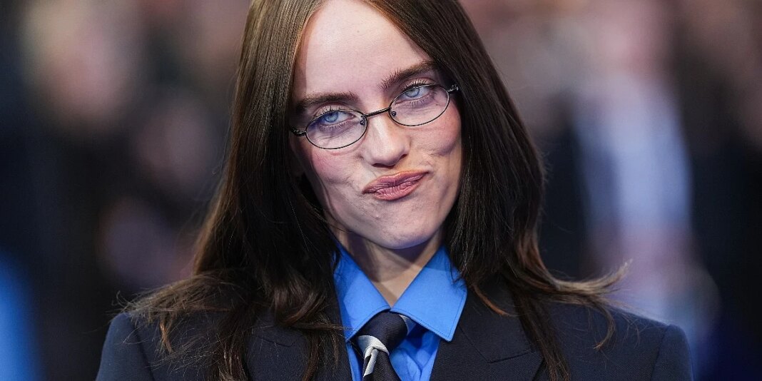 Billie Eilish otkrila zašto nosi široku odjeću: Imala sam toksičan odnos s tijelom Billie Eilish otkrila zašto nosi široku odjeću: Imala sam toksičan odnos s tijelom