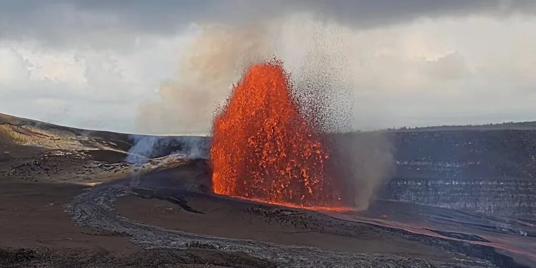Buđenje vatrene planine: Vulkan Kilauea na Havajima eruptirao, vjetar raznosi opasnu “Peleinu kosu” Buđenje vatrene planine: Vulkan Kilauea na Havajima eruptirao, vjetar raznosi opasnu "Peleinu kosu"