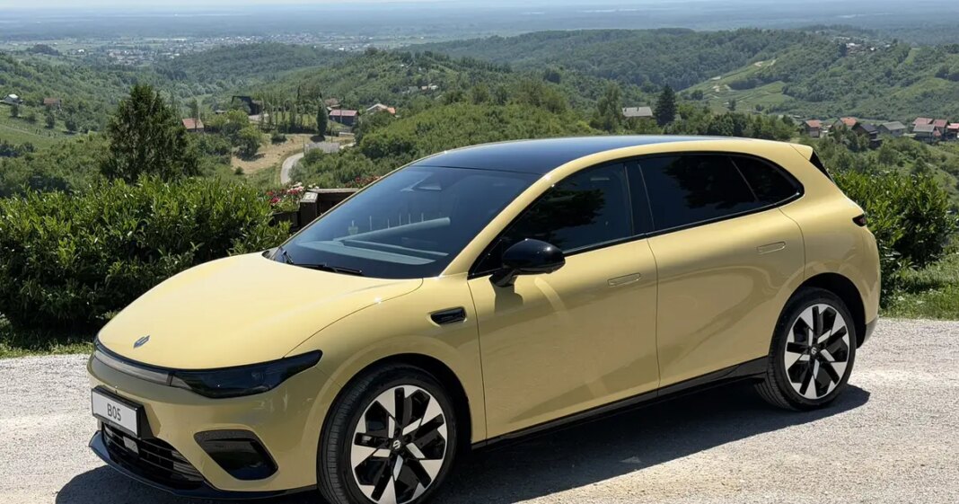 FOTO Vozili smo Leapmotor B10 PHEV i vidjeli B05: Dva nova kineska modela u Hrvatskoj FOTO Vozili smo Leapmotor B10 PHEV i vidjeli B05: Dva nova kineska modela u Hrvatskoj