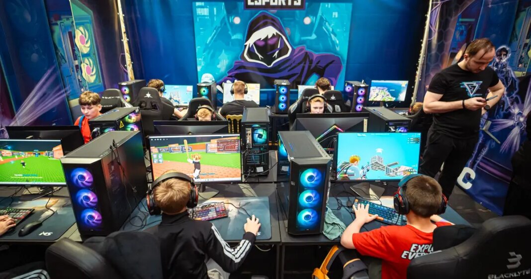 Fantastic Gaming Show raste: ‘Hrvatska dobiva ozbiljan gaming ekosustav…’ Fantastic Gaming Show raste: 'Hrvatska dobiva ozbiljan gaming ekosustav...'