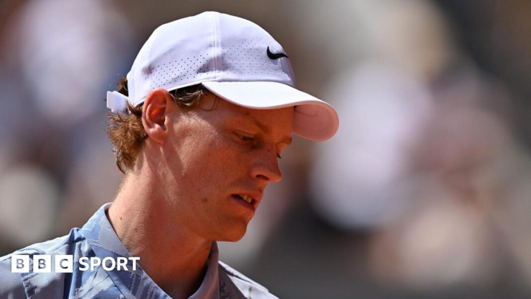 French Open 2026: Poraz Jannika Sinera otvara žreb Rolan Garosa – mogu li Novak Đoković, Aleksandar Zverev i drugi da iskoriste prednost? Jannik Sinner reacts during his 2026 French Open defeat