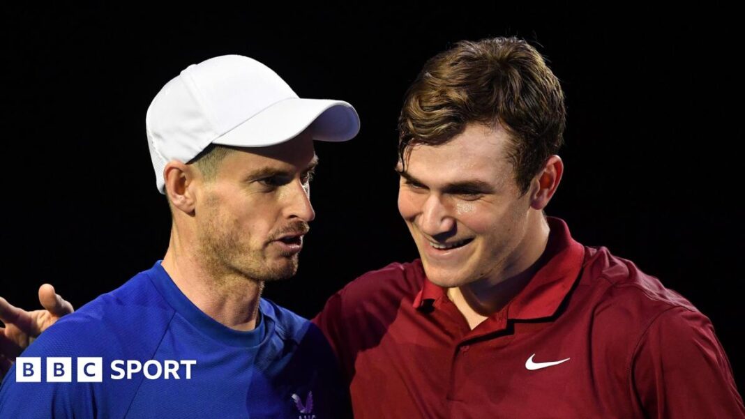 Jack Draper: Andy Murray se pridružuje trenerskom timu nakon odlaska Jamieja Delgada Roberto de Zerbi slumps to his knees during Tottenham Hotspur