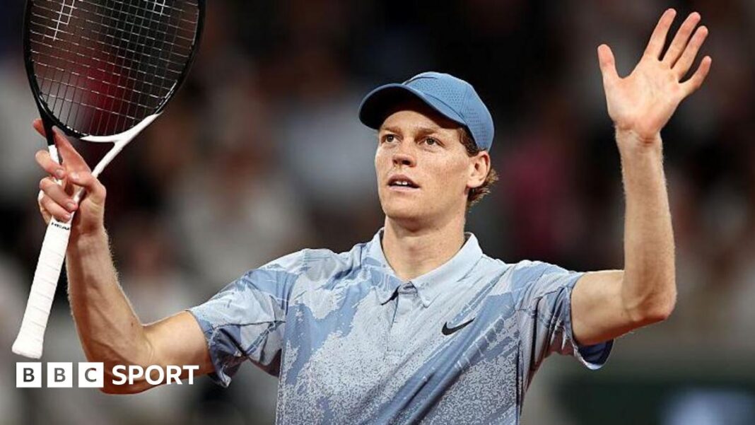 Rezultati French Opena 2026: Jannik Sinner ističe status snažnog favorita efikasnom pobjedom u prvom kolu Jannik Sinner celebrates after first-round French Open win