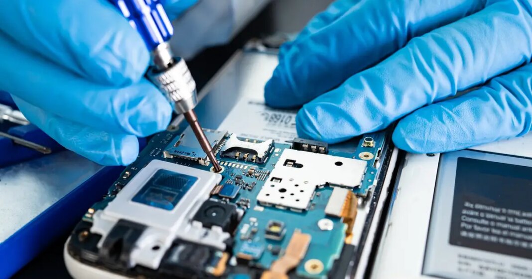 Samsung i sindikat nisu postigli dogovor o plaćama: J. Koreji prijeti štrajk, uključila se vlada Samsung i sindikat nisu postigli dogovor o plaćama: J. Koreji prijeti štrajk, uključila se vlada