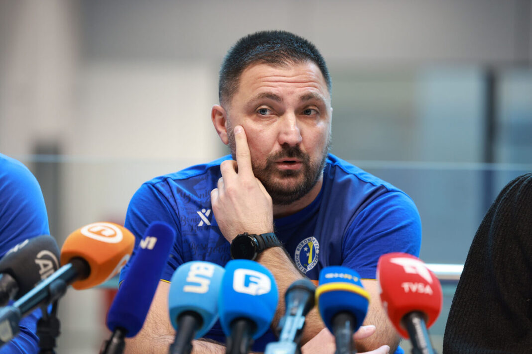 Selektor Damir Doborac objavio širi spisak igrača za duele s Farskim Ostrvima Selektor Damir Doborac objavio širi spisak igrača za duele s Farskim Ostrvima