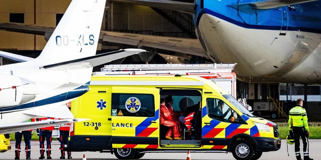 Stanovnici se boje zaraze: Iako je dobio odbijenicu, kruzer pogođen hantavirusom se kreće prema Kanarskim ostrvima Stanovnici se boje zaraze: Iako je dobio odbijenicu, kruzer pogođen hantavirusom se kreće prema Kanarskim ostrvima