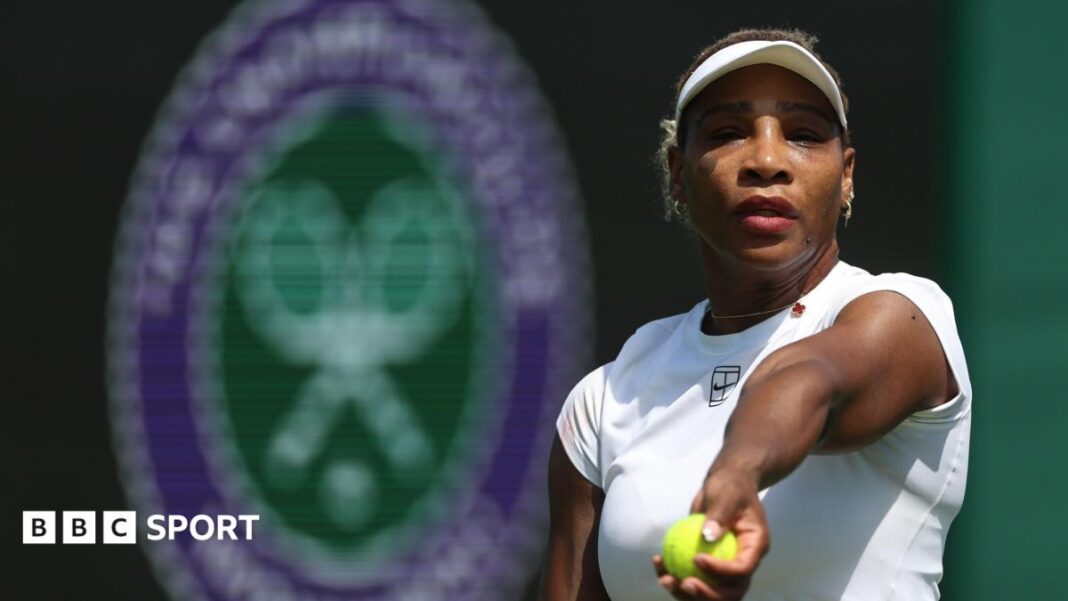 Pregled Vimbldona 2026: Serena Vilijams, Jannik Siner, Novak Đoković Serena Williams prepares to toss a tennis ball in practice at Wimbledon