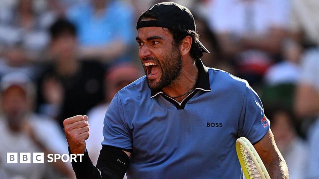Rezultati French Opena 2026: Matteo Berrettini i Felix Auger-Aliassime u četvrtfinalu Matteo Berrettini holds up his fist and celebrates