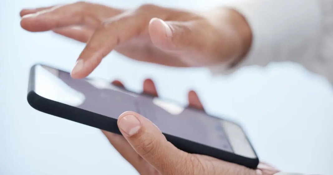 Telekom Srbija očekuje da će uskoro ukinuti roaming s EU Telekom Srbija očekuje da će uskoro ukinuti roaming s EU