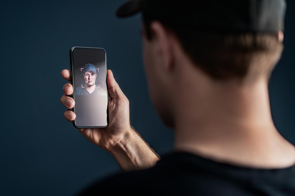 Tražiće nam sliku lične karte i selfi! AI uvodi proveru identiteta korisnika, ovo su nova pravila! Tražiće nam sliku lične karte i selfi! AI uvodi proveru identiteta korisnika, ovo su nova pravila!