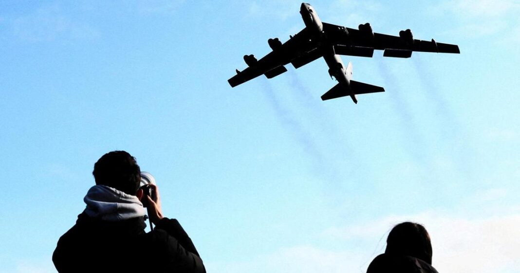 B-52 iznad Srbije: Kako je bombardirao srpsku vojsku na planini Paštrik B-52 iznad Srbije: Kako je bombardirao srpsku vojsku na planini Paštrik