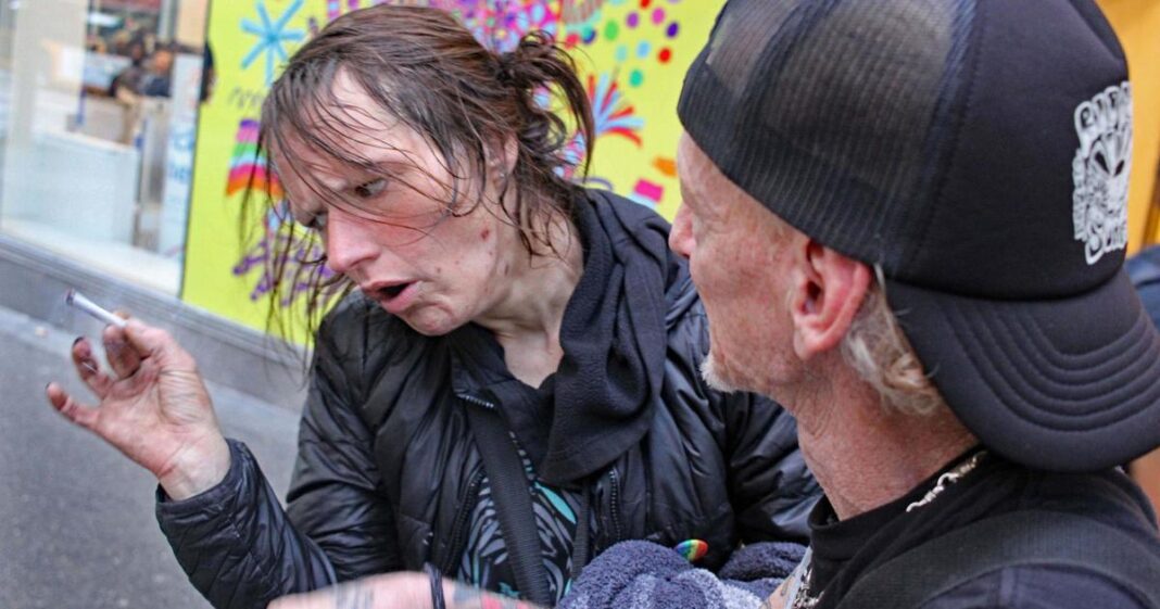 ‘Fentanil zombiji’ lutaju ulicama Kanade. Iza ugla igraju Hrvatska i Portugal ‘Fentanil zombiji’ lutaju ulicama Kanade. Iza ugla igraju Hrvatska i Portugal