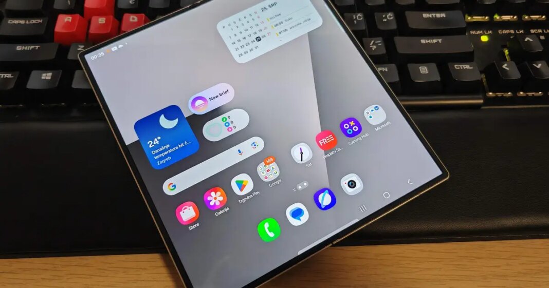 AUU Procurile cijene novih preklopnih Samsung telefona AUU Procurile cijene novih preklopnih Samsung telefona