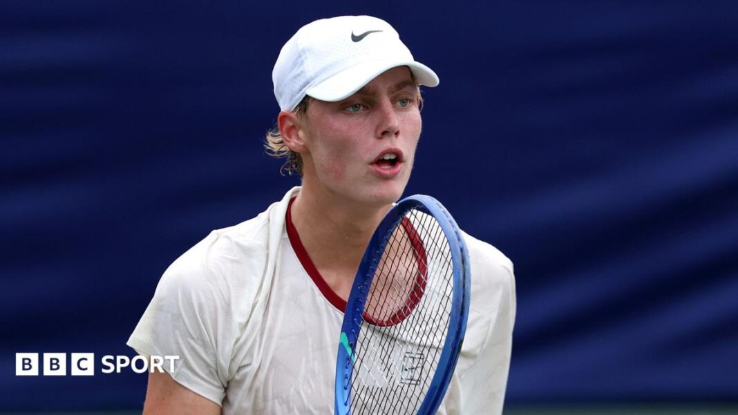 Cruz Hewitt: Sin bivšeg šampiona Wimbledona Lleytona pobjeđuje u seniorskom debiju Cruz Hewitt