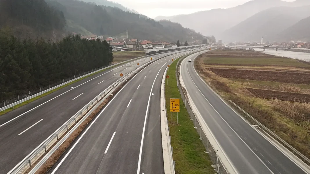 Kratka “karijera” poddionice autoceste kod Nemile: Pola godine nakon zvaničnog otvaranja, dionica od 11 kilometara je zatvorena Kratka "karijera" poddionice autoceste kod Nemile: Pola godine nakon zvaničnog otvaranja, dionica od 11 kilometara je zatvorena