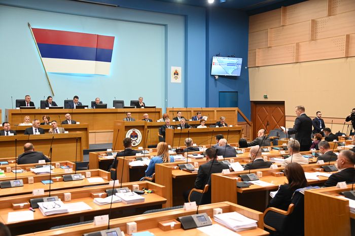 Narodna skupština RS-a potvrdila veto Željke Cvijanović na odluku o imenovanja članova Komisije za očuvanje nacionalnih spomenika BiH – Istraga .ba Narodna skupština RS-a potvrdila veto Željke Cvijanović na odluku o imenovanja članova Komisije za očuvanje nacionalnih spomenika BiH - Istraga .ba
