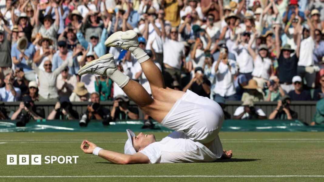 Wimbledon 2026: Arthur Fery osvjetljava središnji teren dok se izvanredna trka nastavlja Arthur Fery falls on his back after beating Flavio Cobolli at Wimbledon