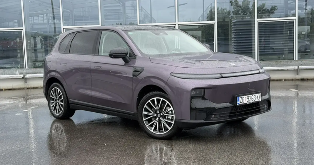 FOTO Leapmotor B10 na testu: Teško je ignorirati taj prostor i opremu za manje od 34.000 € FOTO Leapmotor B10 na testu: Teško je ignorirati taj prostor i opremu za manje od 34.000 €