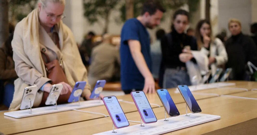 Isporuke mobitela u Europi na najnižoj razini u tri godine, evo što predviđaju analitičari Isporuke mobitela u Europi na najnižoj razini u tri godine, evo što predviđaju analitičari