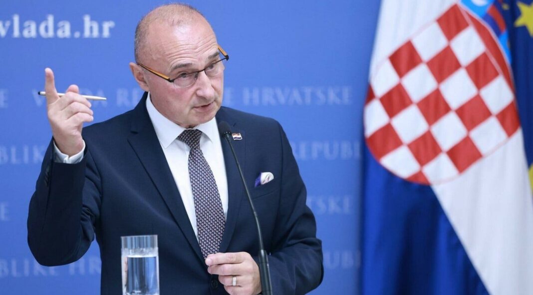 “Nećemo se umoriti”: Radman poručuje da je spreman ugroziti mir u Bosni i Hercegovini "Nećemo se umoriti": Radman poručuje da je spreman ugroziti mir u Bosni i Hercegovini