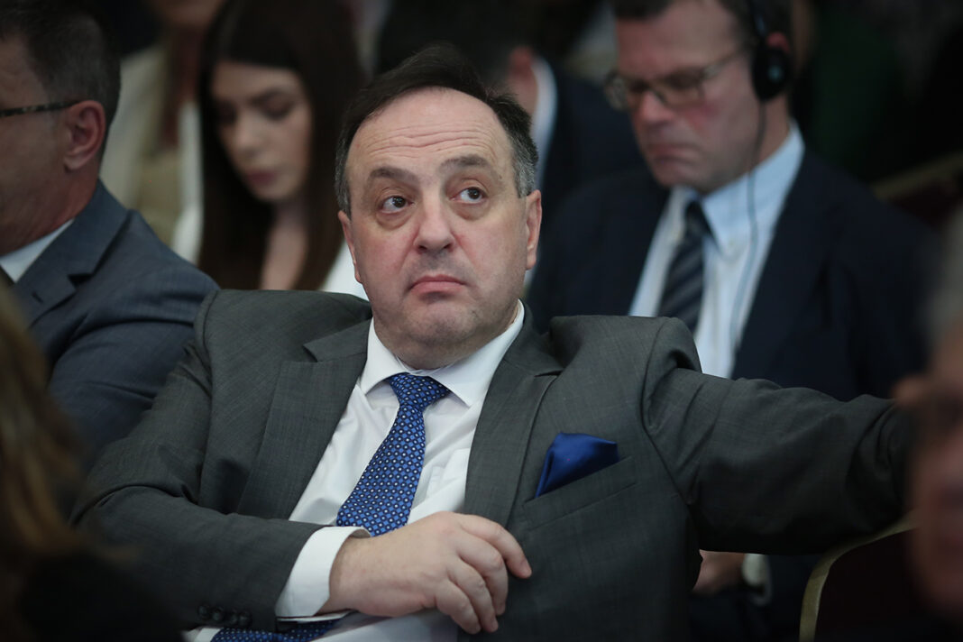 Ranko Debevec podnošenjem ostavke izbjegao zabranu rada u pravosuđu Ranko Debevec podnošenjem ostavke izbjegao zabranu rada u pravosuđu