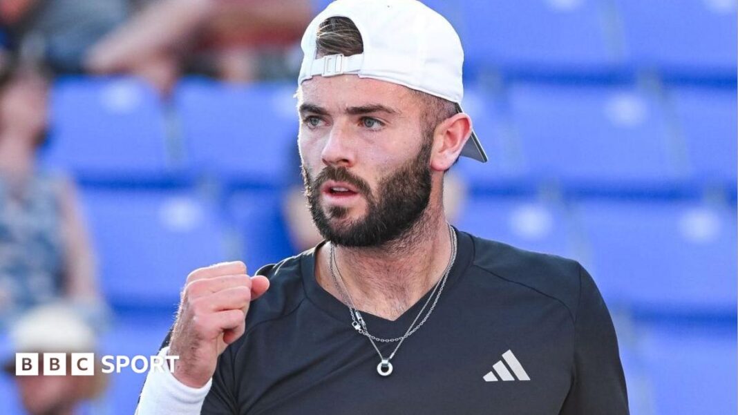 Rezultati kvalifikacija za US Open 2026: Jacob Fearnley među Britancima približava se glavnom žrijebu Jacob Fearnley clenches his fist in celebration after winning a point
