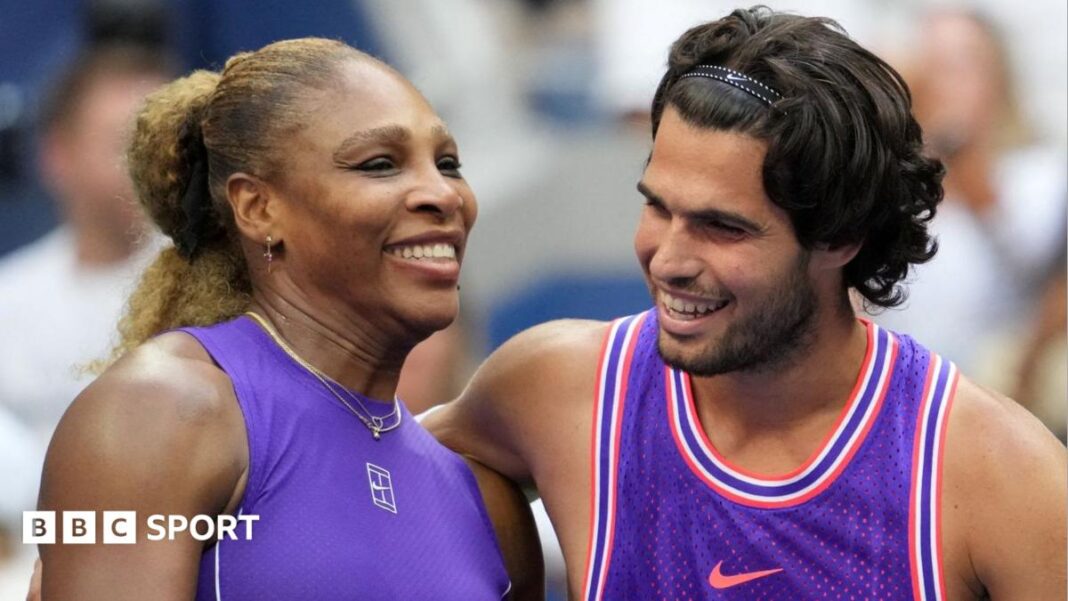 US Open 2026: Serena Williams i Carlos Alcaraz vraćaju se u mješovitim parovima Serena Williams and Carlos Alcaraz laugh together during the US Open mixed doubles competition