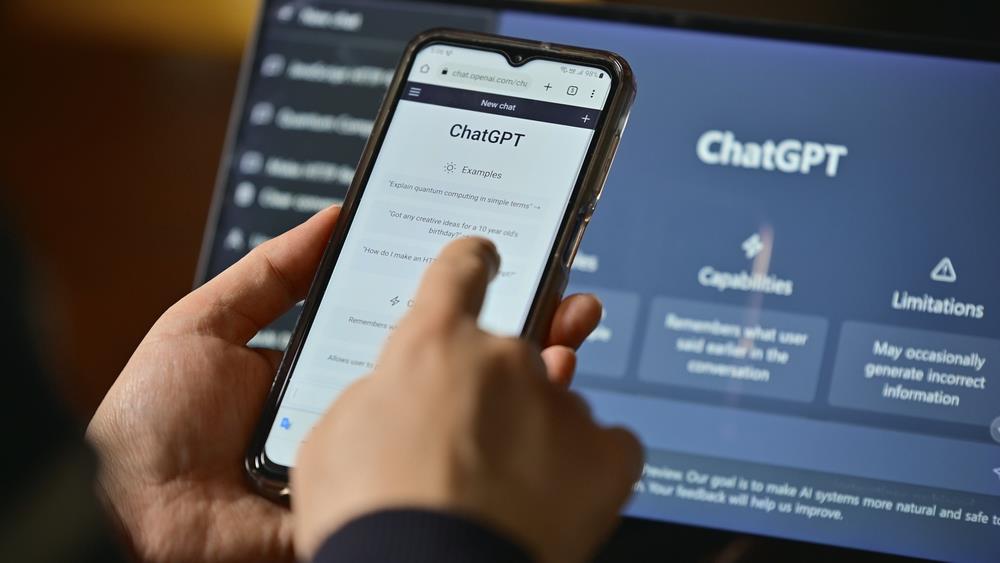 Zaključavanje razgovora u ChatGPT: Kako funkcioniše? Zaključavanje razgovora u ChatGPT: Kako funkcioniše?
