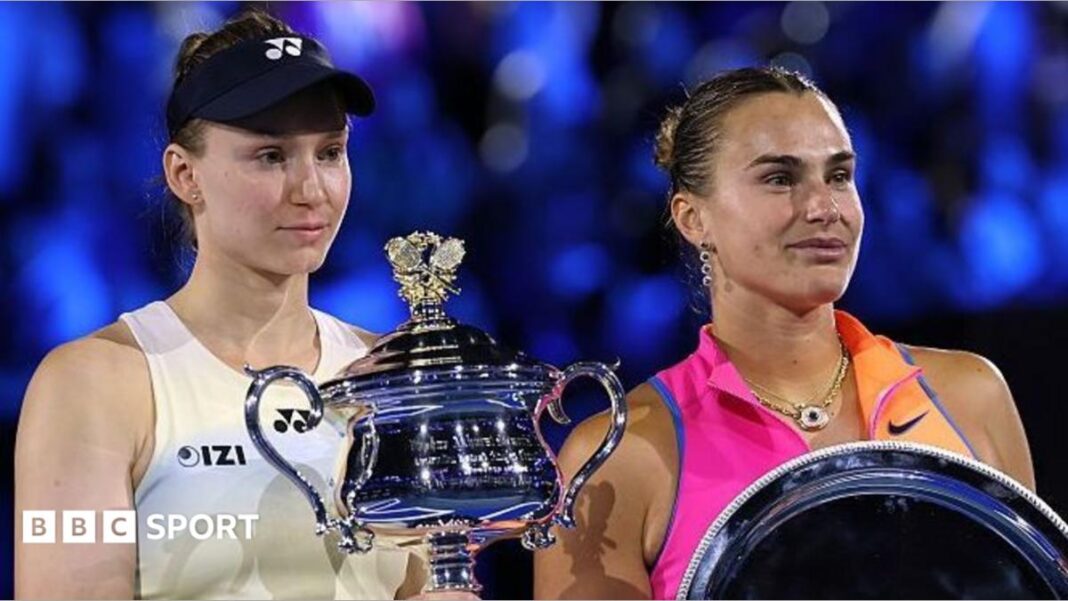 Finale US Opena 2026: Zašto Arina Sabalenka ima dodatnu motivaciju da pobedi Elenu Rybakinu u Njujorku Aryna Sabalenka clenches her fist after beating Jessica Pegula in the 2026 US Open semi-finals