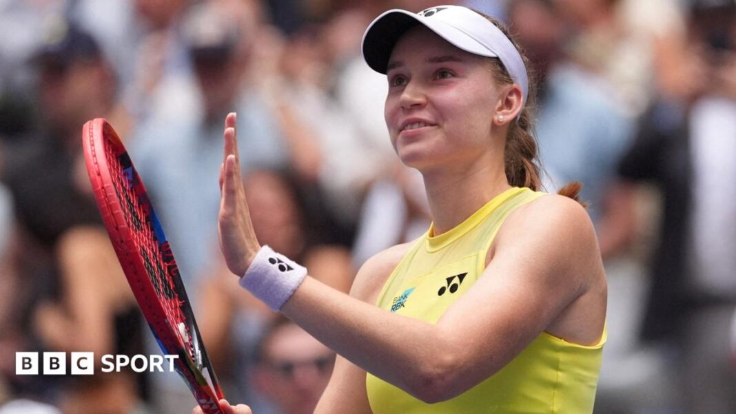 Rezultati US Opena 2026: Elena Rybakina zamijenila Arynu Sabalenku na mjestu broj jedan za žene pobjedom nad Zheng Qinwen Elena Rybakina applauds the crowd with her racquet after beating Zheng Qinwen to reach the US Open semi-finals