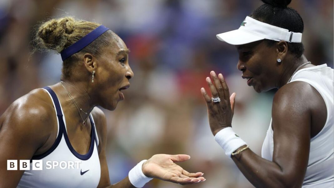 Rezultati US Opena 2026.: Serena i Venus Williams dokazuju da još uvijek mogu da se takmiče u Grand Slam parovima – ali šta je budućnost? Serena and Venus Williams celebrate winning a point at the 2026 US Open