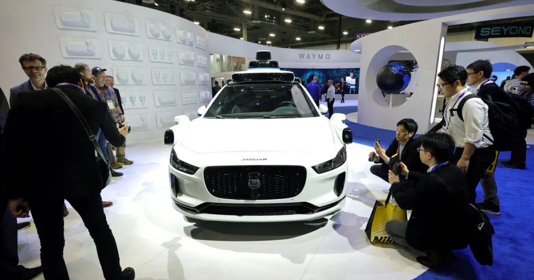 Waymo širi svoje robotaksije, počet će voziti i po Singapuru Waymo širi svoje robotaksije, počet će voziti i po Singapuru