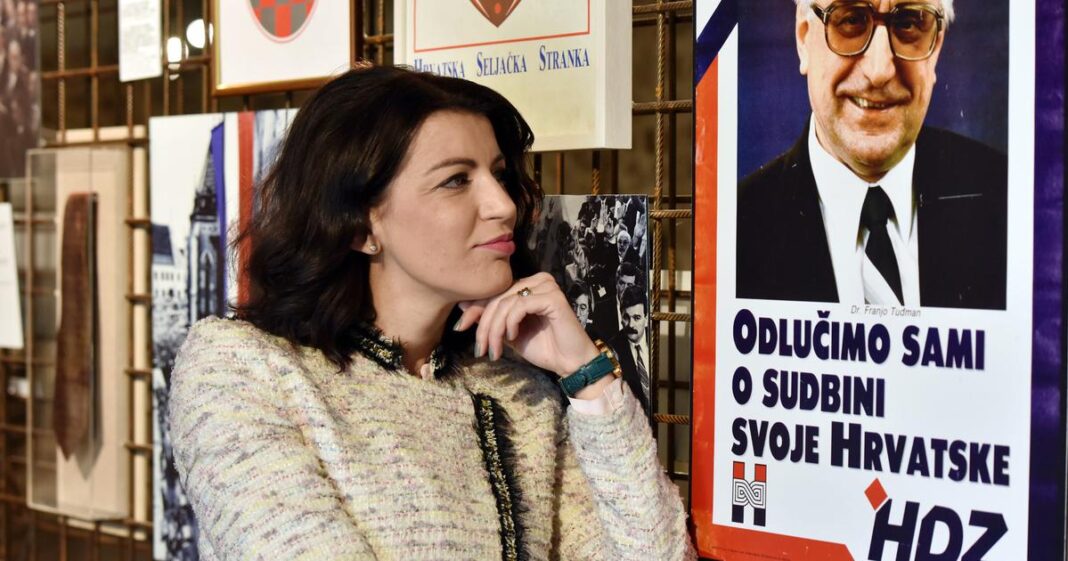 Na visokoj peti živi kninska kraljica: Špica, Louis Vuitton i turbofolk! Na visokoj peti živi kninska kraljica: Špica, Louis Vuitton i turbofolk!